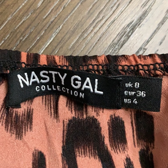 Nasty Gal leopard print top Size 4 - Picture 13 of 17